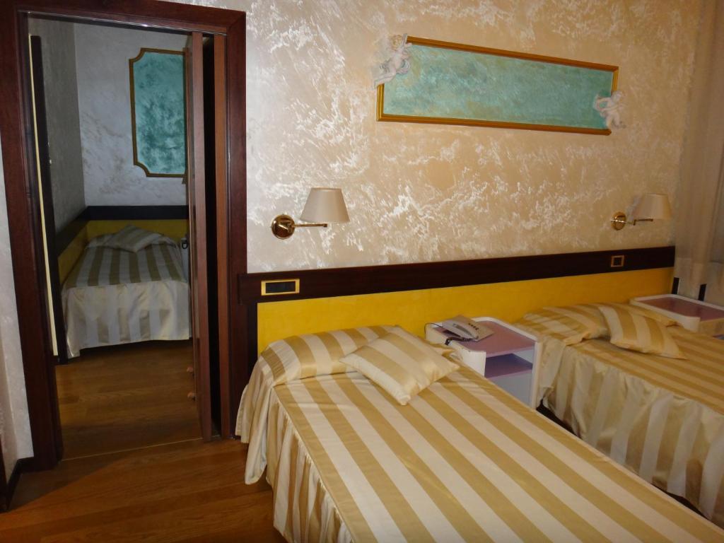 Benny Hotel Catanzaro Bilik gambar